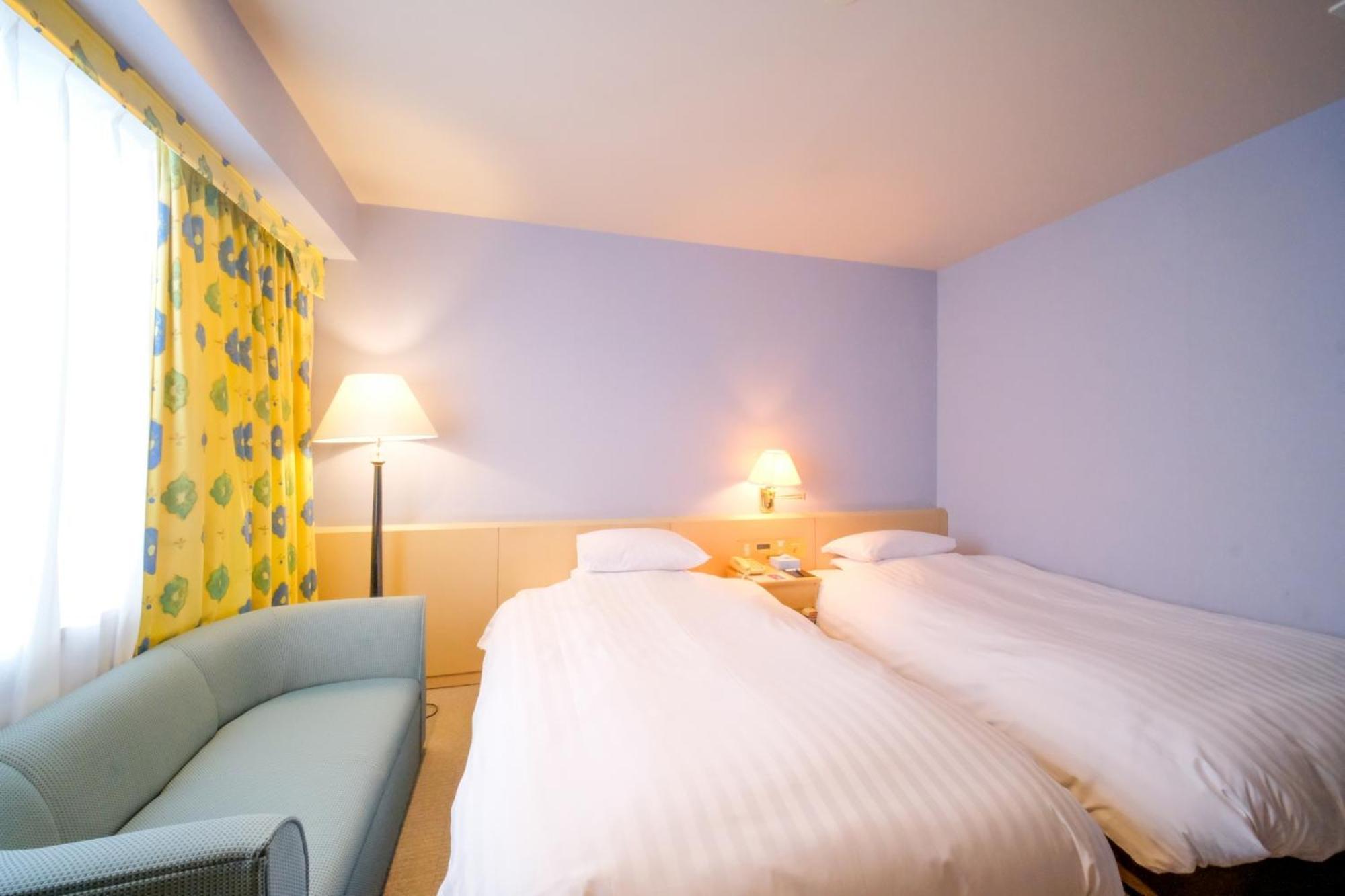 Yuzawa Royal Hotel Екстер'єр фото